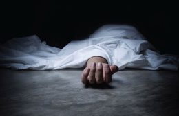 পরীক্ষা খারাপ হওয়ায় নিজেকে শেষ করে দিল ইতি