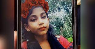 অটোরিকশায় ওড়না পেঁচিয়ে প্রাণ গেল স্কুলছাত্রীর