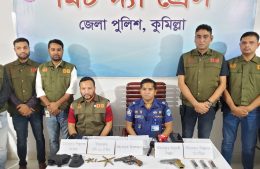 বিদেশি পিস্তল সহ কুমিল্লায়  ৪ জন আটক