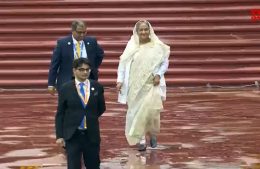 মহাত্মা গান্ধীকে শ্রদ্ধা জানাতে রাজঘাটে শেখ হাসিনাসহ বিশ্ব নেতারা