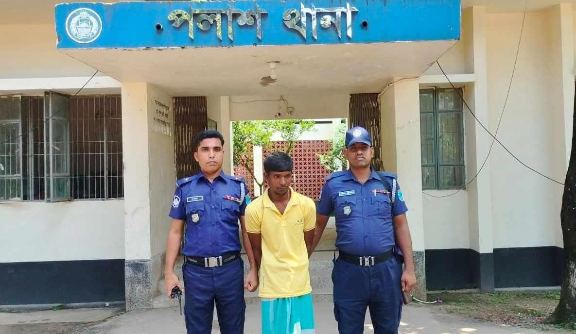 চিপস-বিস্কুটের লোভ দেখিয়ে শিশুকে যৌন নিপীড়নের অভিযোগে যুবক গ্রেপ্তার