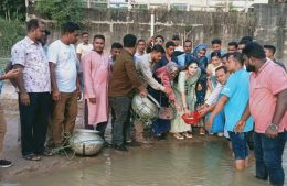 চেঙ্গী নদীতে মৎস্য পোনা অবমুক্ত করেলেন জেলা বিএনপির প্রধান উপদেষ্টা জাকিয়া জিন্নাত বিথী