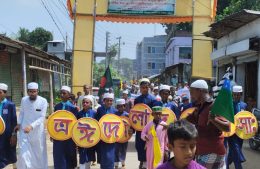 লাকসামে সুন্নী জামায়াতের জশনে জুলুছ অনুষ্ঠিত