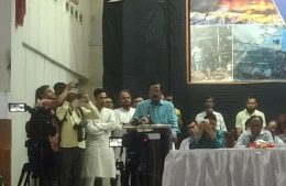 মেয়রের কাছে জলাবদ্ধতা নিয়ে অভিযোগ জানালেন নানক