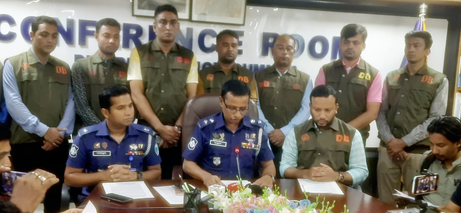 কুমিল্লায় আন্তঃজেলা চোর চক্রের  ১২ সদস্য আটক