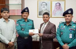 নাশকতাকারীকে আটক করে পুরস্কৃত হলেন টিআই সরিফুল
