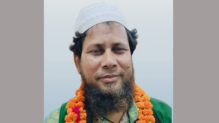 বিয়ের ১৪ বছর পর বৌভাত, সেই শিক্ষক এবার ভাইস চেয়ারম্যান নির্বাচিত