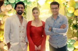 দেবের আমন্ত্রণে রুক্মিণীর জন্মদিনের পার্টিতে সৌরভ