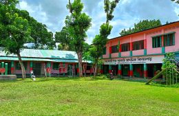 রামগড়ের সরকারী প্রাথমিক বিদ্যালয়ে যুগ যুগ ধরে একই কর্মস্থলে ৯৩ শিক্ষক