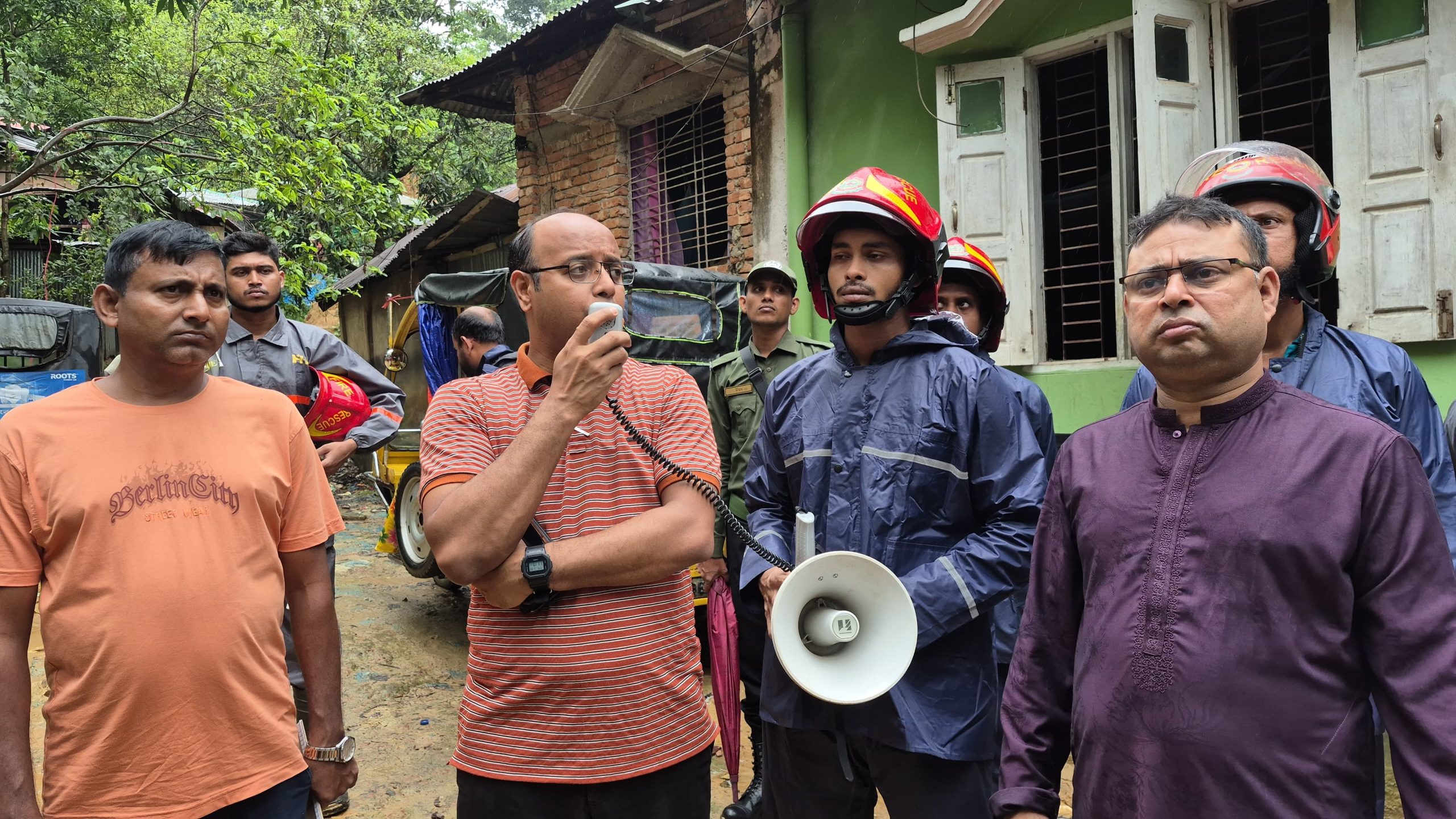 খাগড়াছড়িতে বৈরী আবহাওয়ার প্রভাবে পাহাড় ধ্বস মোকাবেলায় প্রশাসনের ব্যাপক প্রস্তুতি