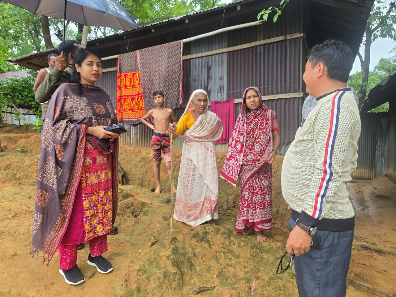 অতি বৃষ্টিতে পাহাড় ধ্বসের আশংকায় পানছড়ি আশ্রয় কেন্দ্রে ২৭ জন